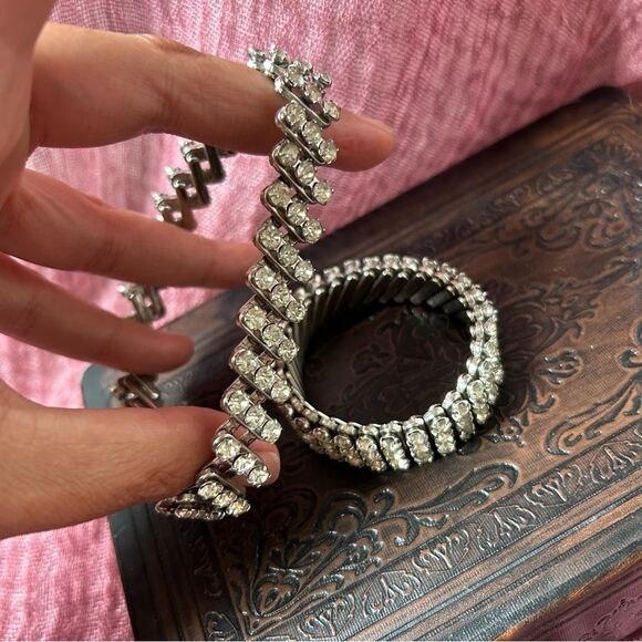 Vintage 1950s Marilyn Monroe inspired Faux Bracelets Bracelets - Picture 4 of 4